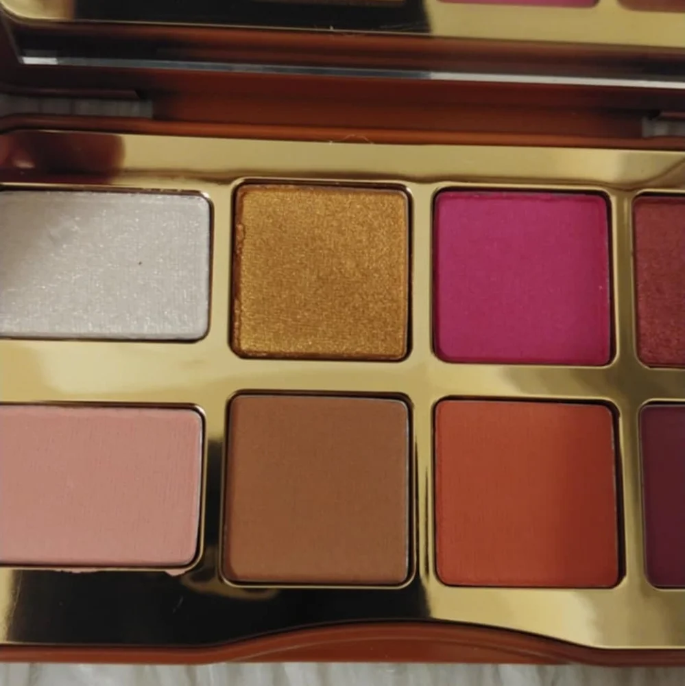 🎄FIRM! NWT TOO FACED GINGERBREAD SPICE BITE SIZE EYESHADOW PALETTE LIMITED EDIT